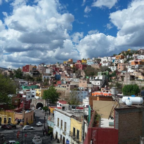 Гостиница Hostalito Casa Alebrije  Гуанахуато